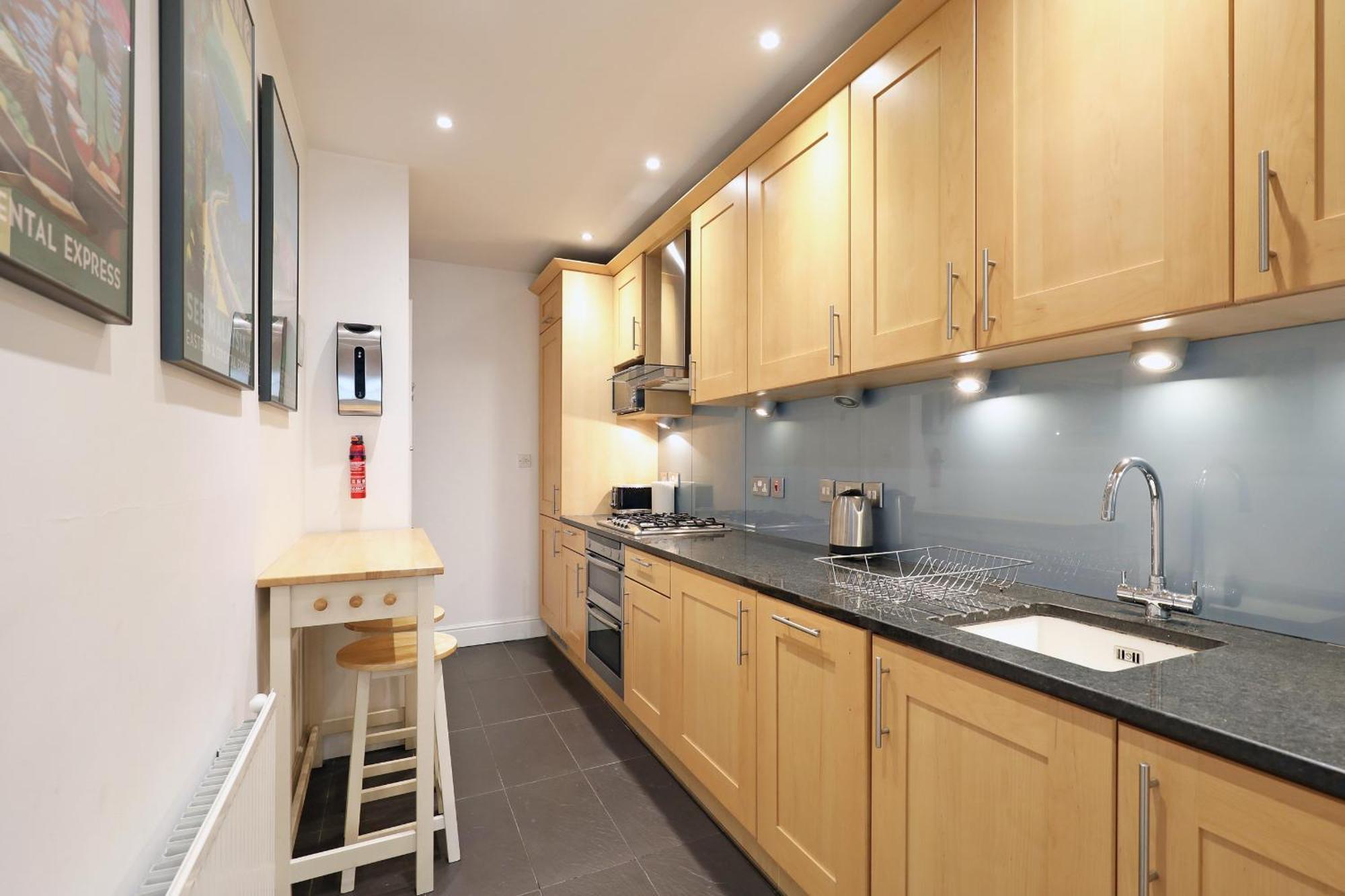 Covent Garden Superior Two Bedroom Aparment on Strand Londen Buitenkant foto